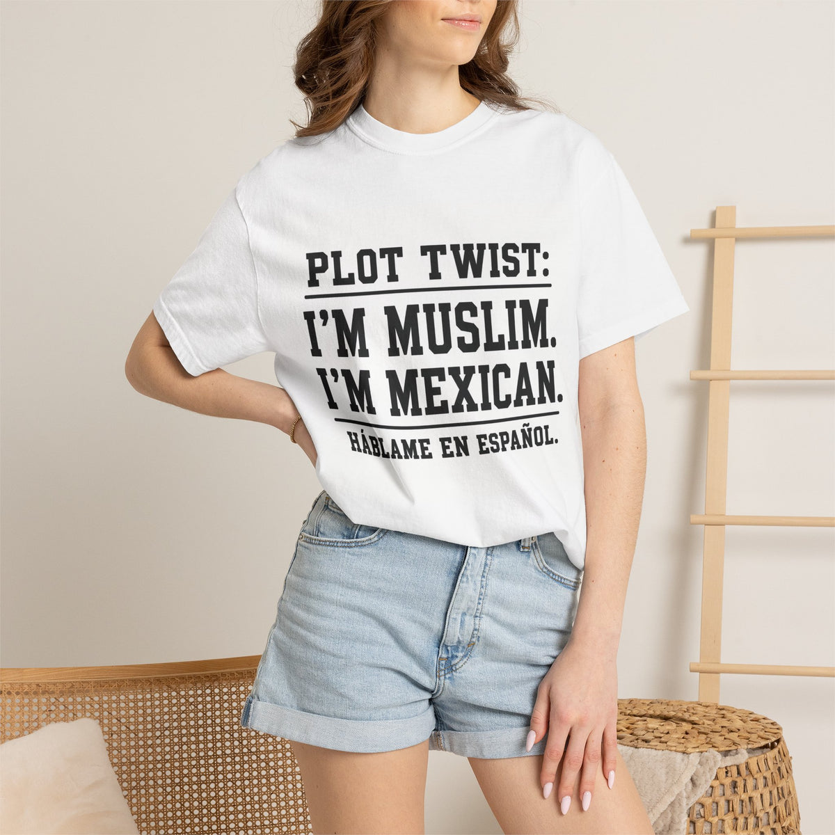 Plot Twist: I'm Muslim, I'm Mexican T-Shirt — Bilingual Proud Tee (Háblame en Español)